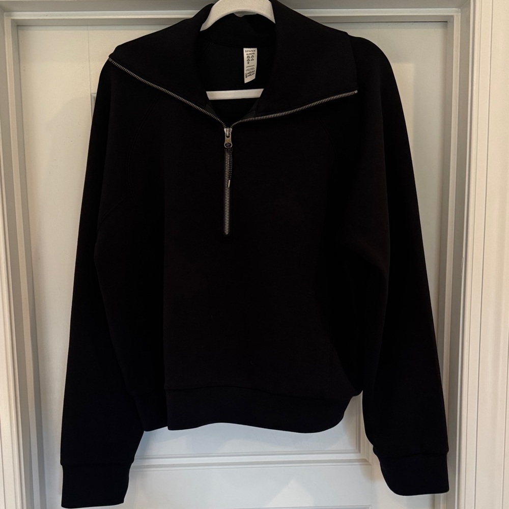 SPANX Women's AirEssentials Black Half Zip Top